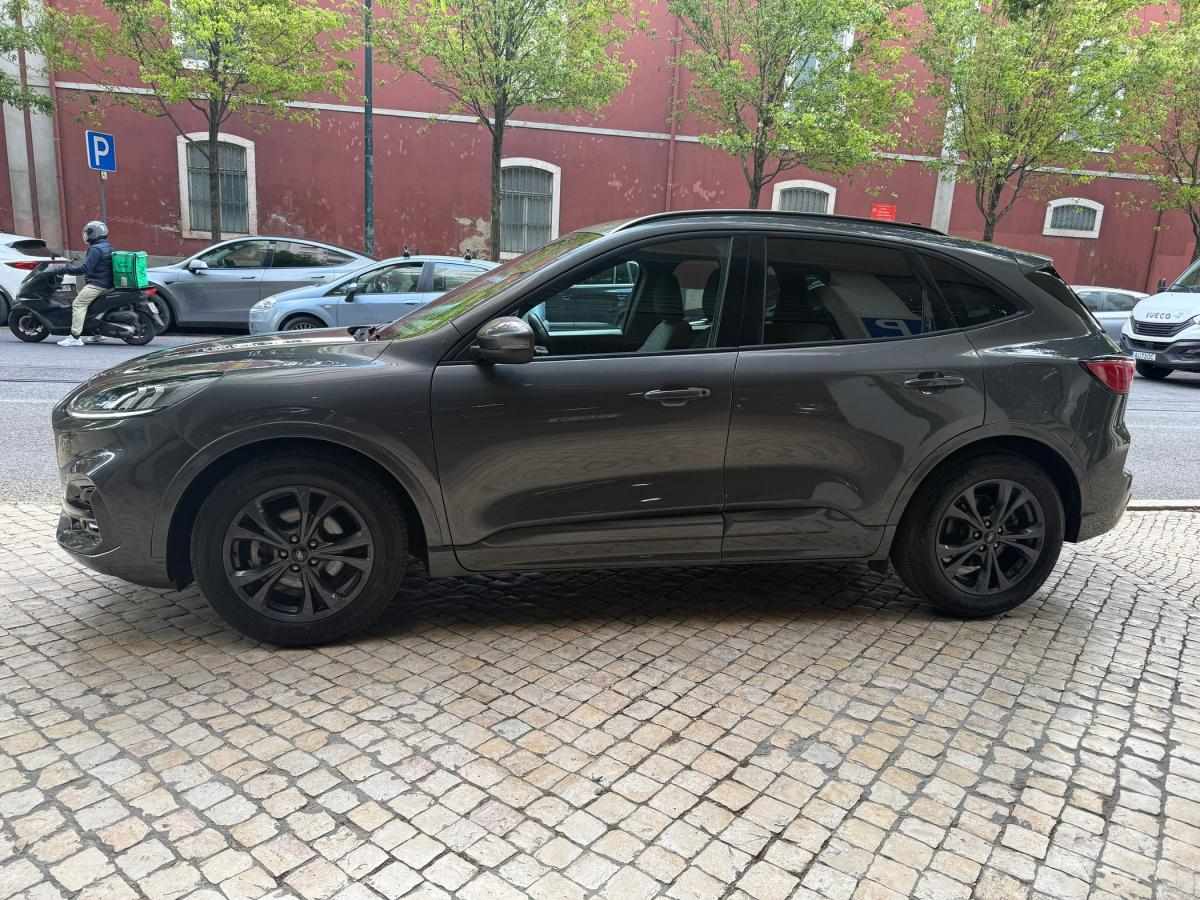 ford-kuga-2022-diesel-1499cc