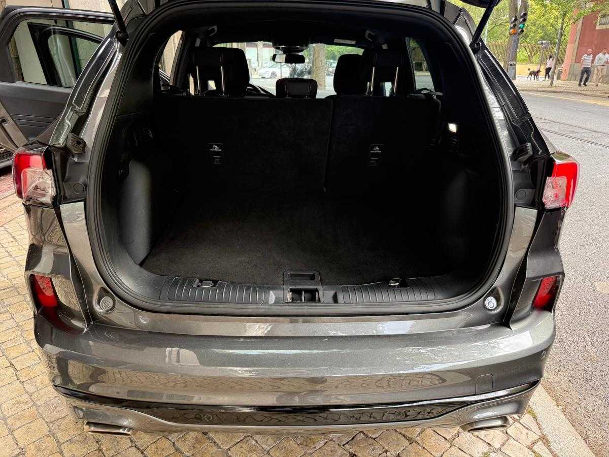 ford-kuga-2022-diesel-1499cc
