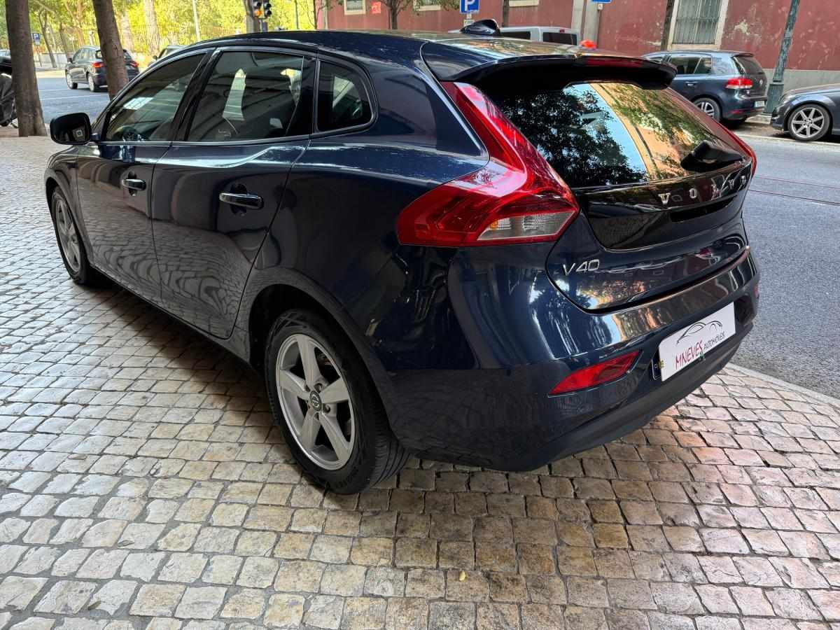 volvo-v40-2014-diesel-1560cc