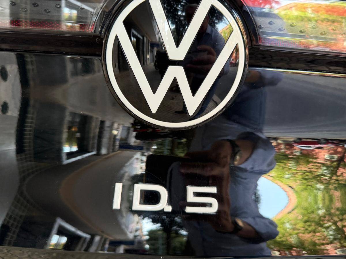 volkswagen-id-5-2023-eletrico-500cc
