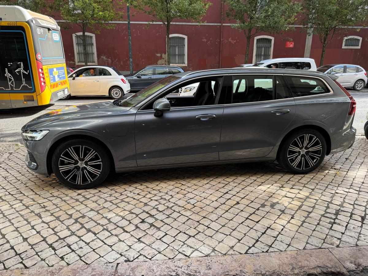 volvo-v60-2021-hibrido-a-gasolina-1969cc