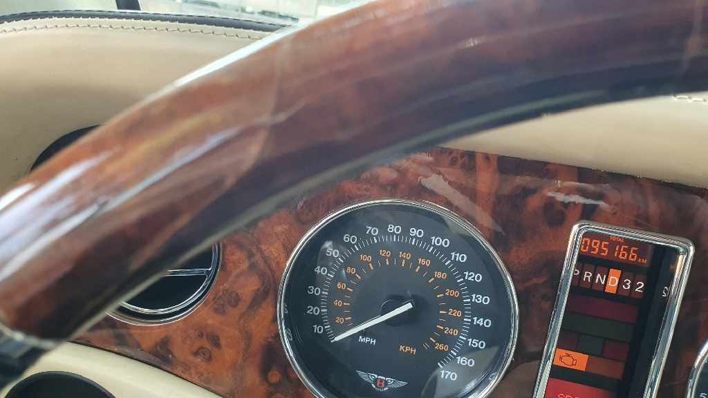 bentley-azure-6-75-v8-6-8-2001-gasolina-6761cc