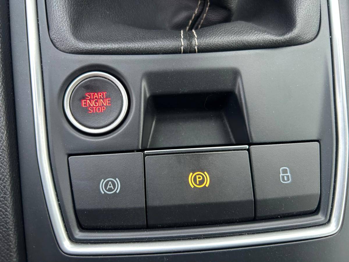 seat-leon-st-2022-gasolina-999cc