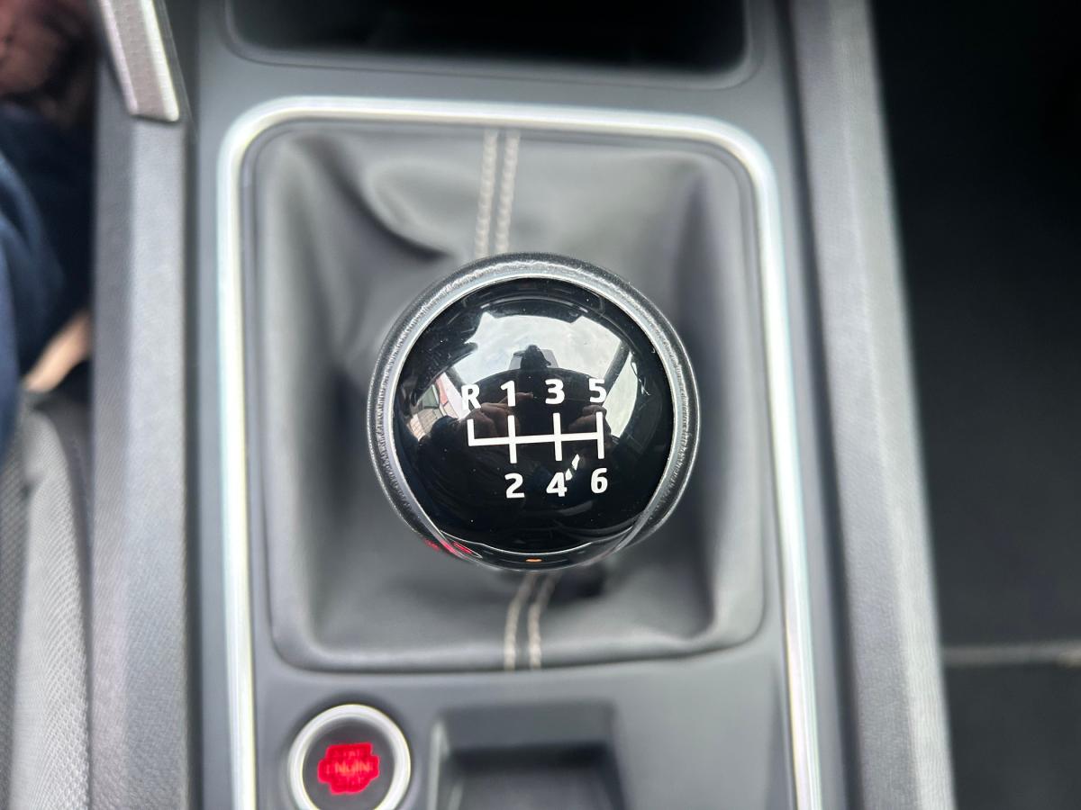 seat-leon-st-2022-gasolina-999cc