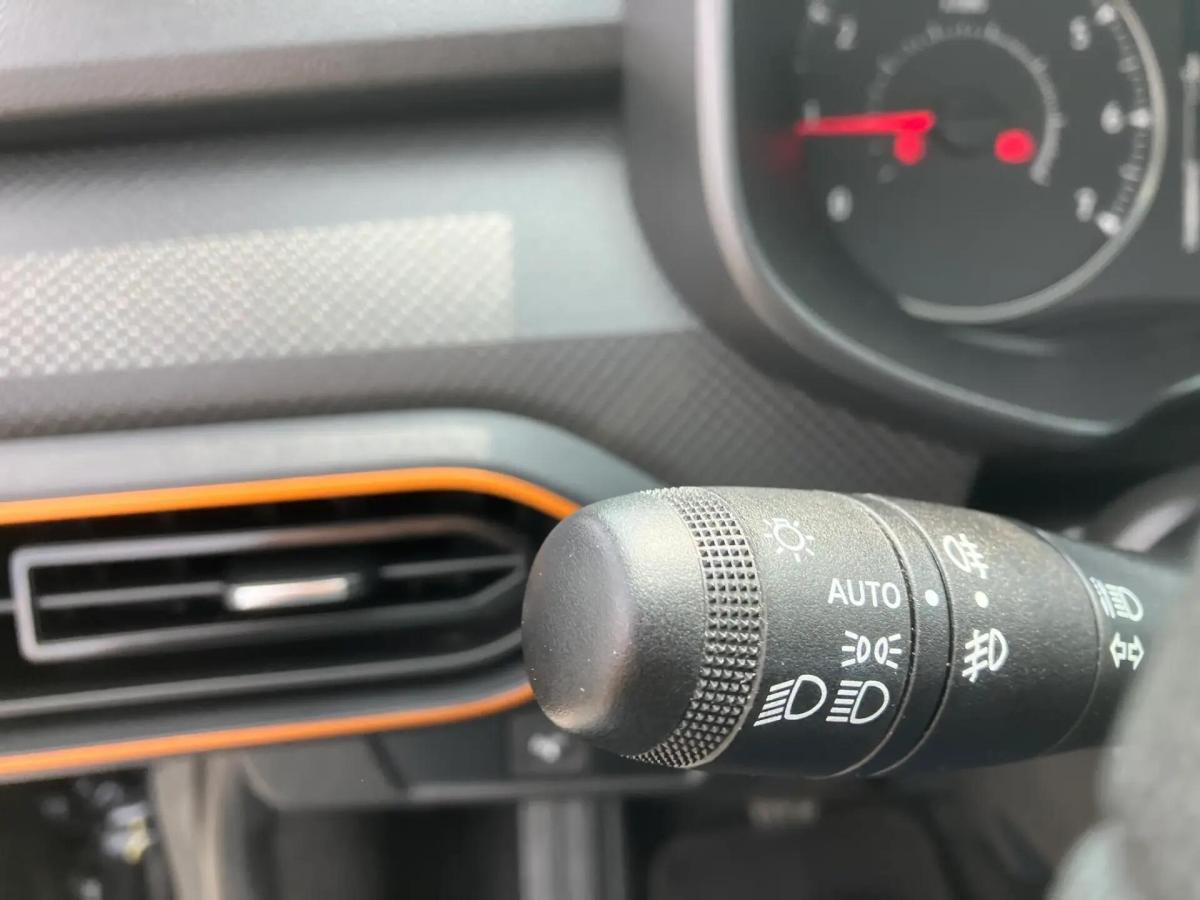 dacia-sandero-2022-gasolina-999cc