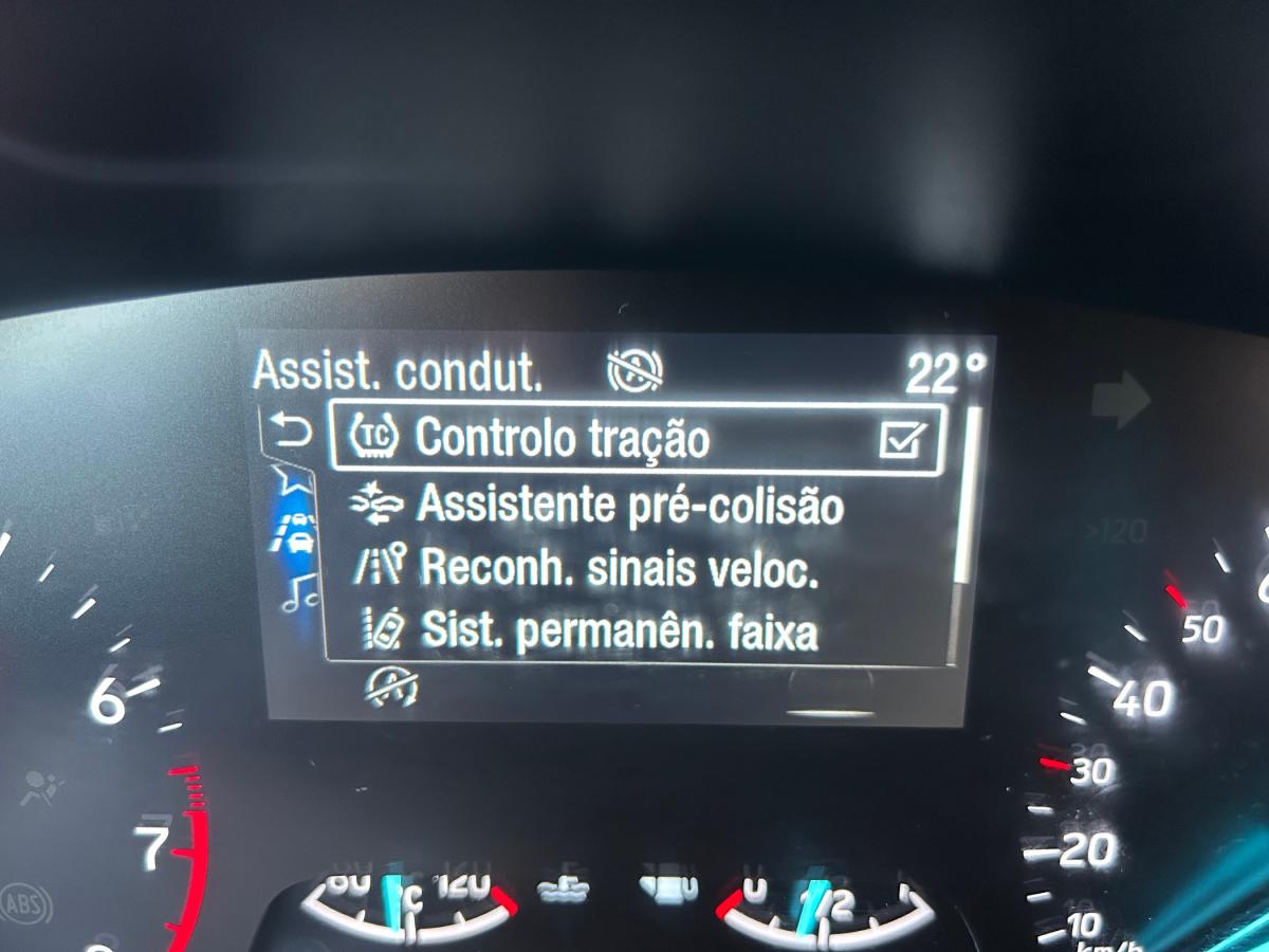 ford-focus-sw-2023-gasolina-998cc