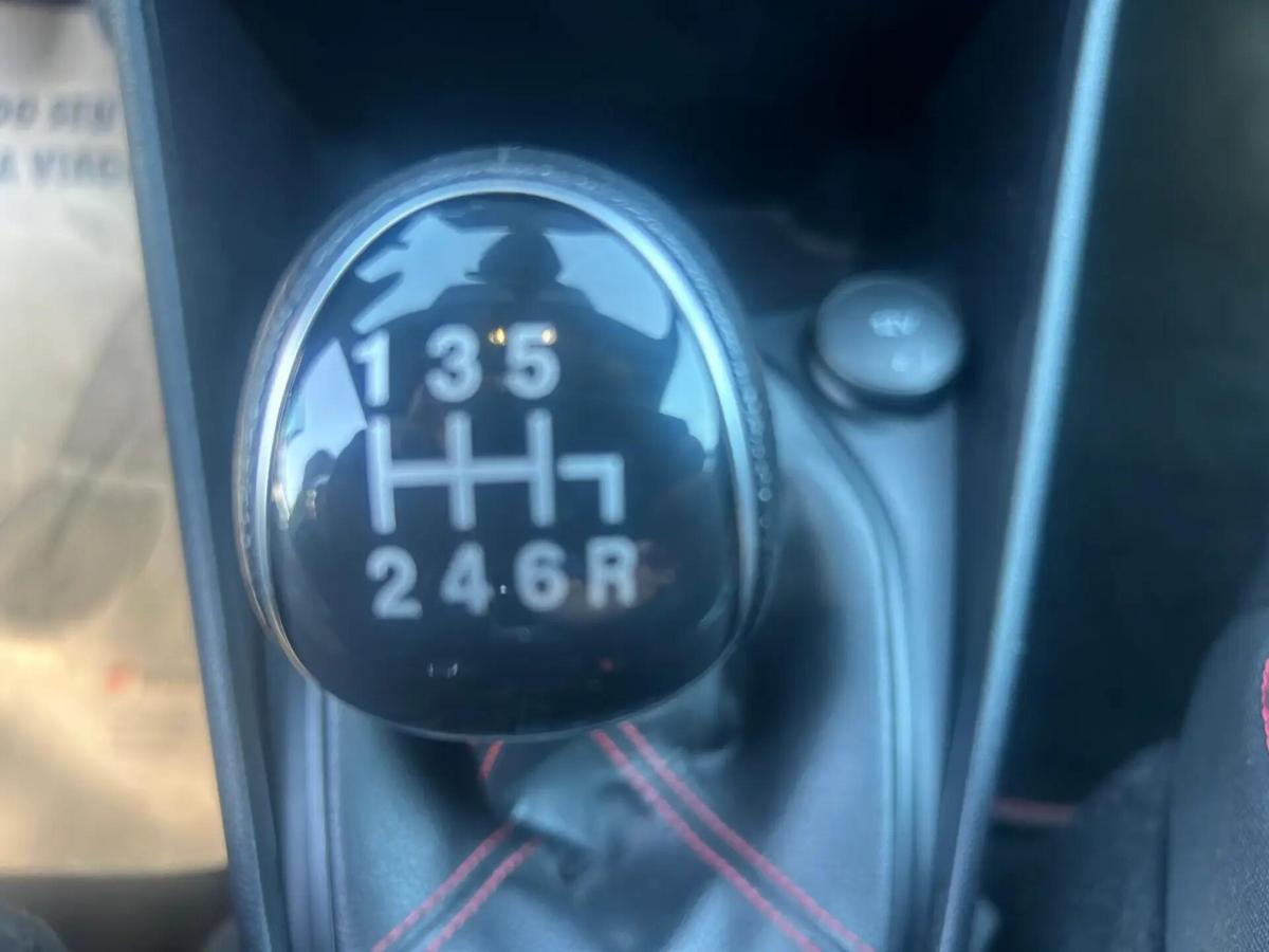 ford-fiesta-2023-gasolina-998cc