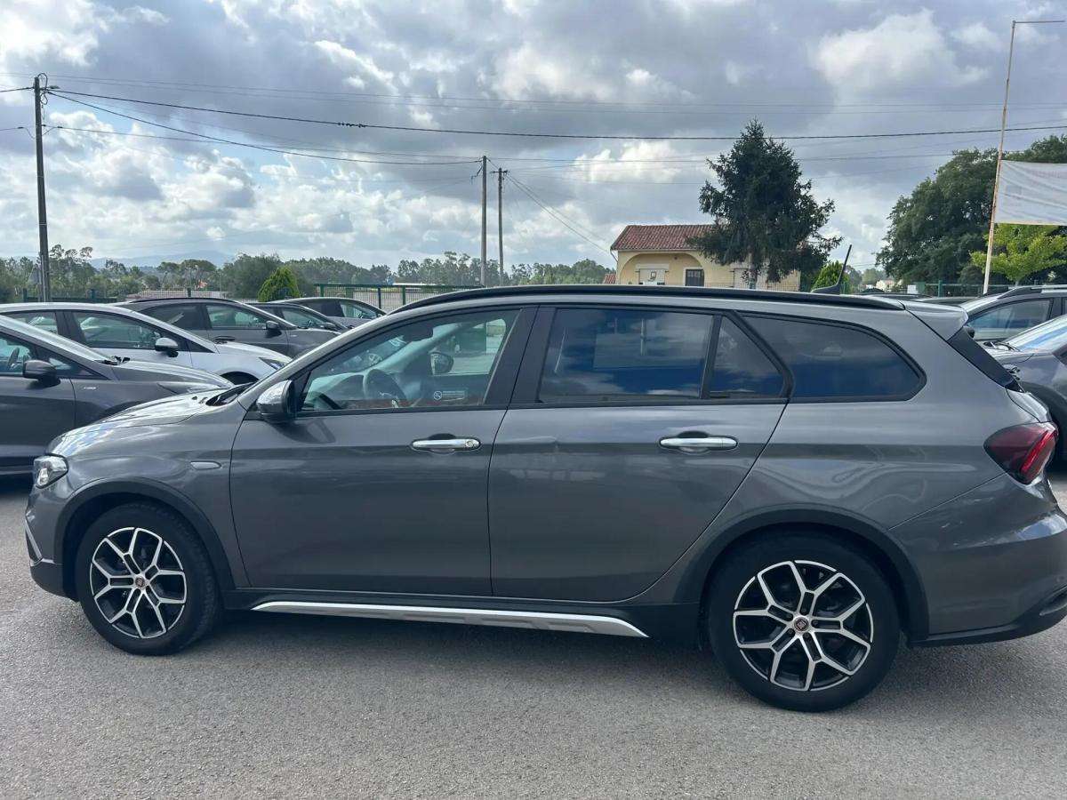 fiat-tipo-station-wagon-2023-gasolina-999cc