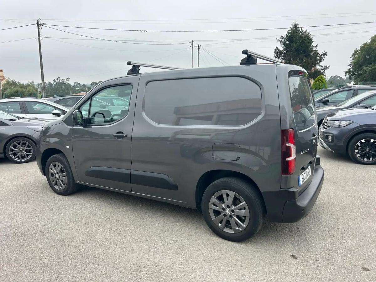 peugeot-partner-2023-diesel-1460cc