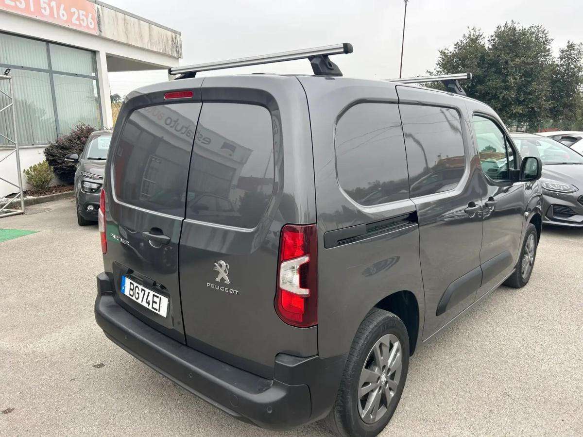 peugeot-partner-2023-diesel-1460cc