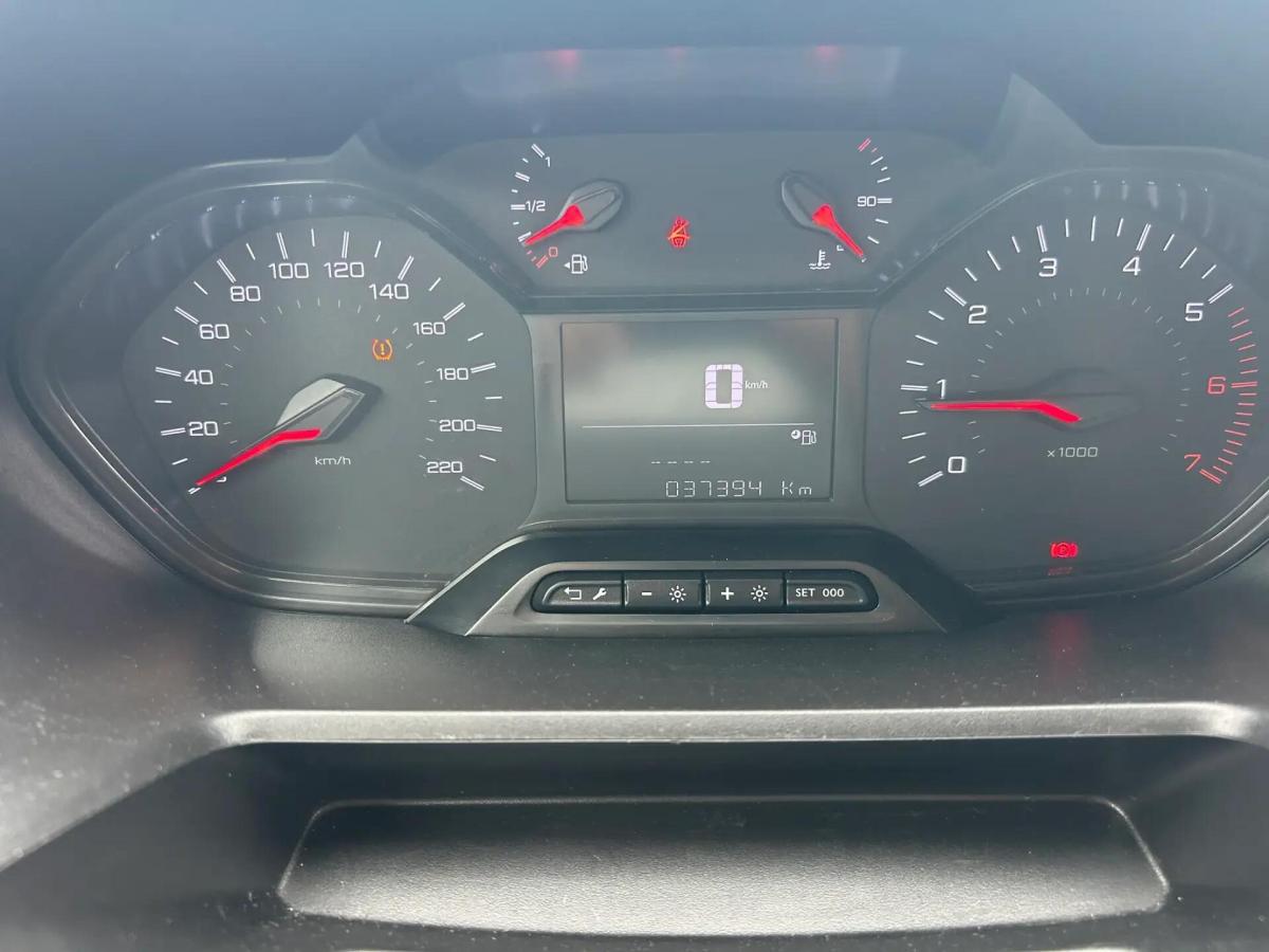 peugeot-partner-2023-diesel-1460cc