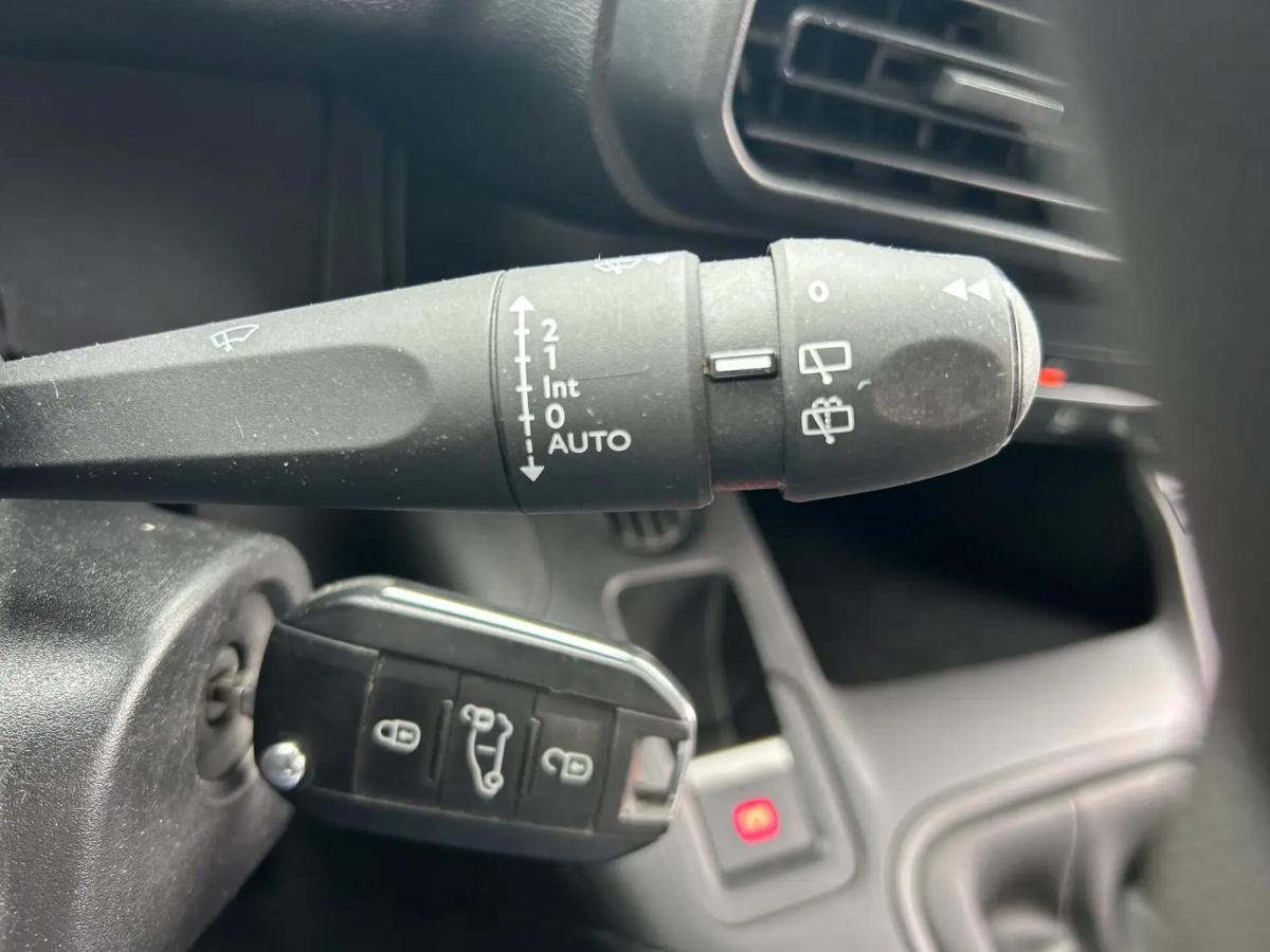 peugeot-partner-2023-diesel-1460cc