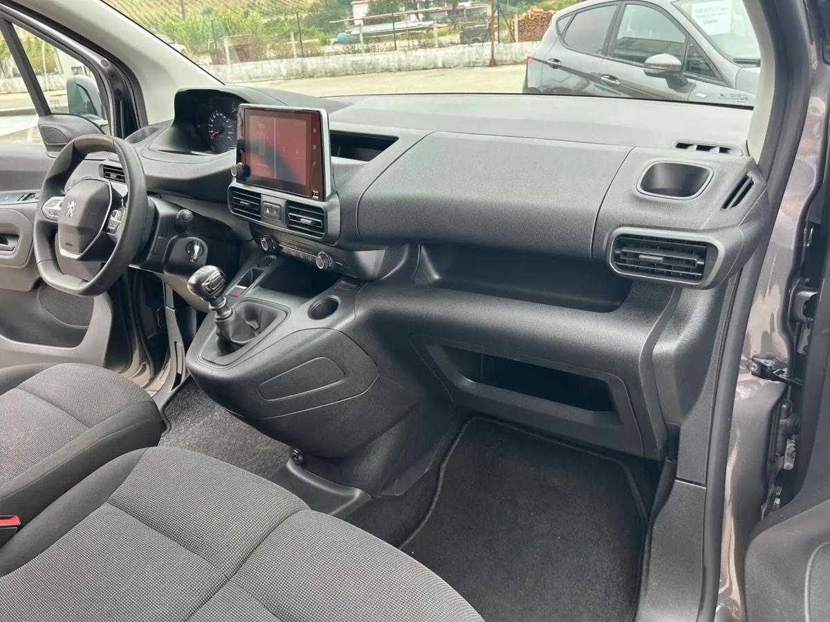 peugeot-partner-2023-diesel-1460cc
