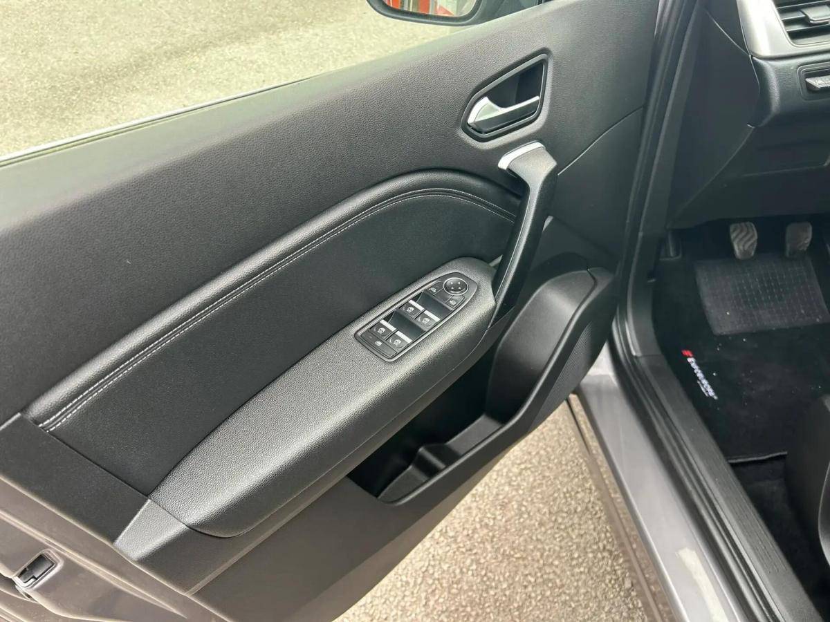 renault-captur-2023-gasolina-999cc
