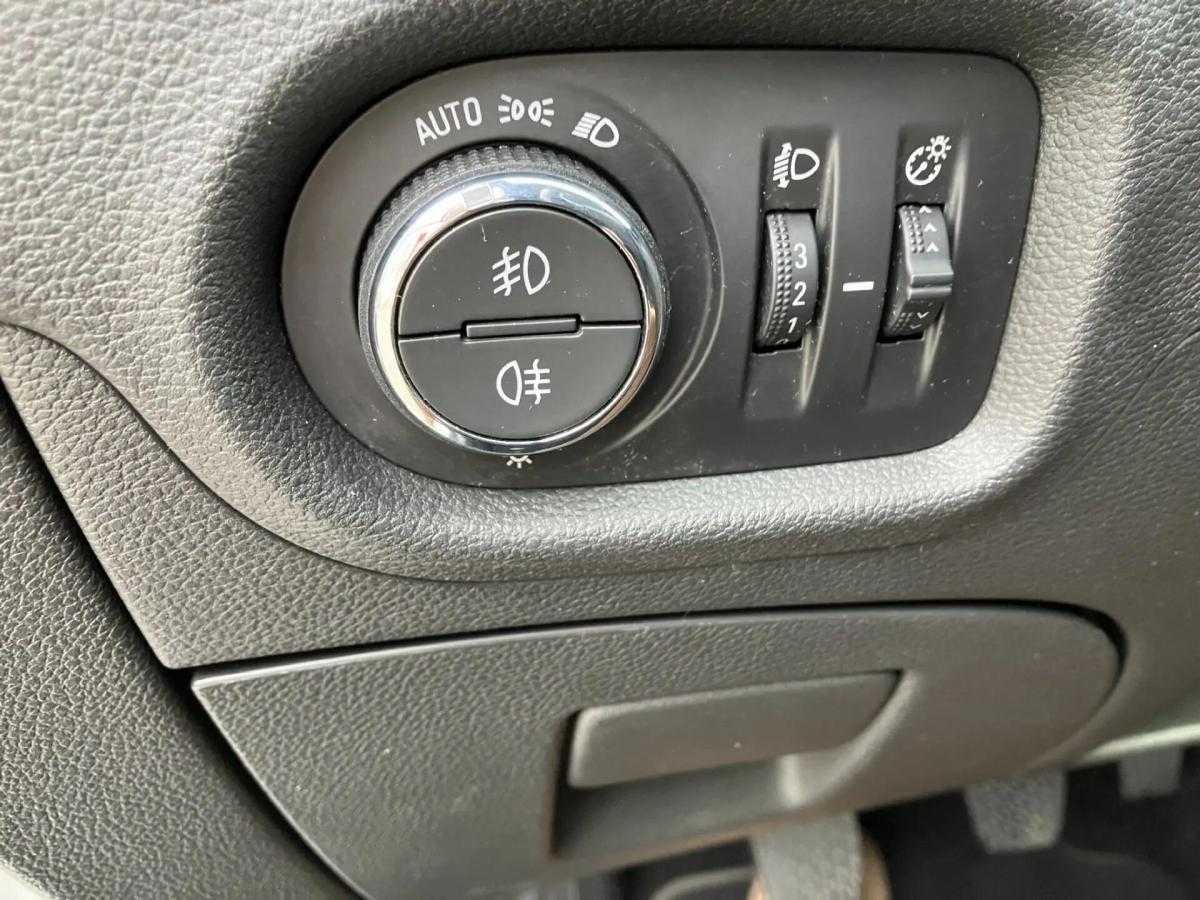 opel-astra-2019-gasolina-999cc