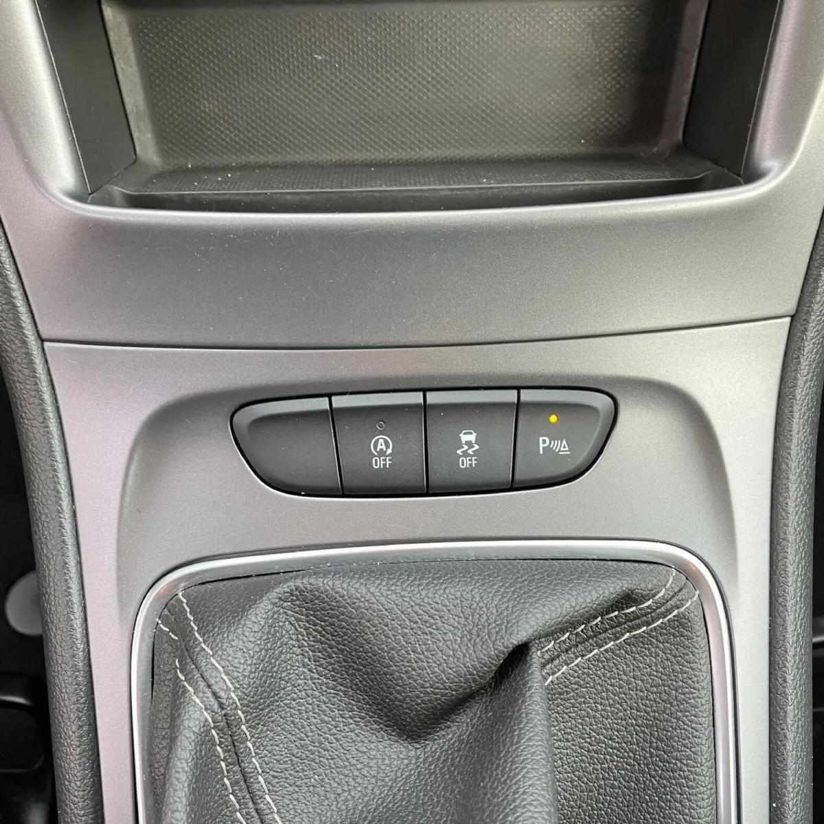 opel-astra-2019-gasolina-999cc