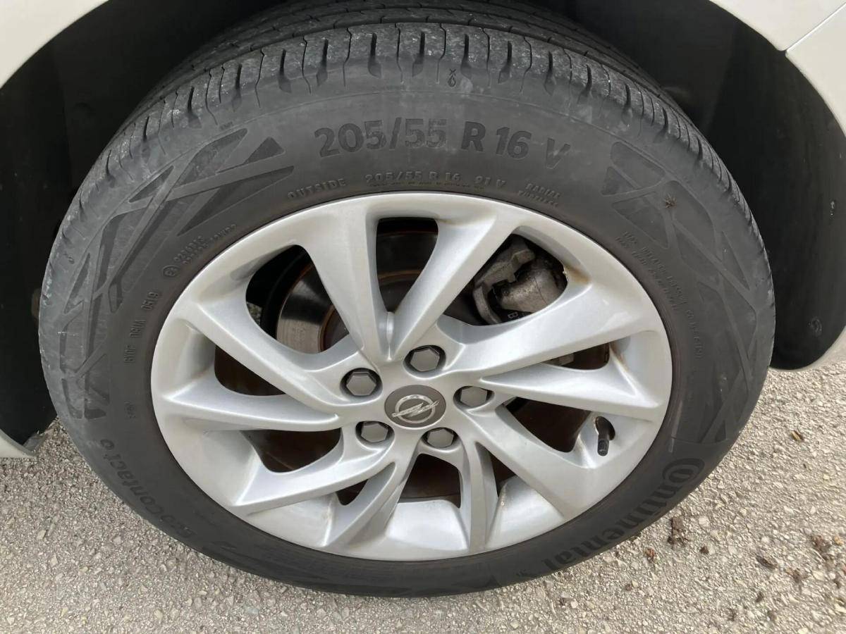 opel-astra-2019-gasolina-999cc