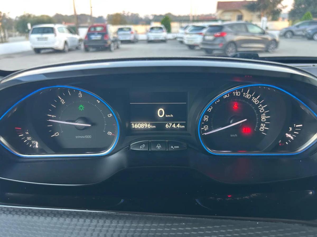 peugeot-2008-2016-diesel-1560cc