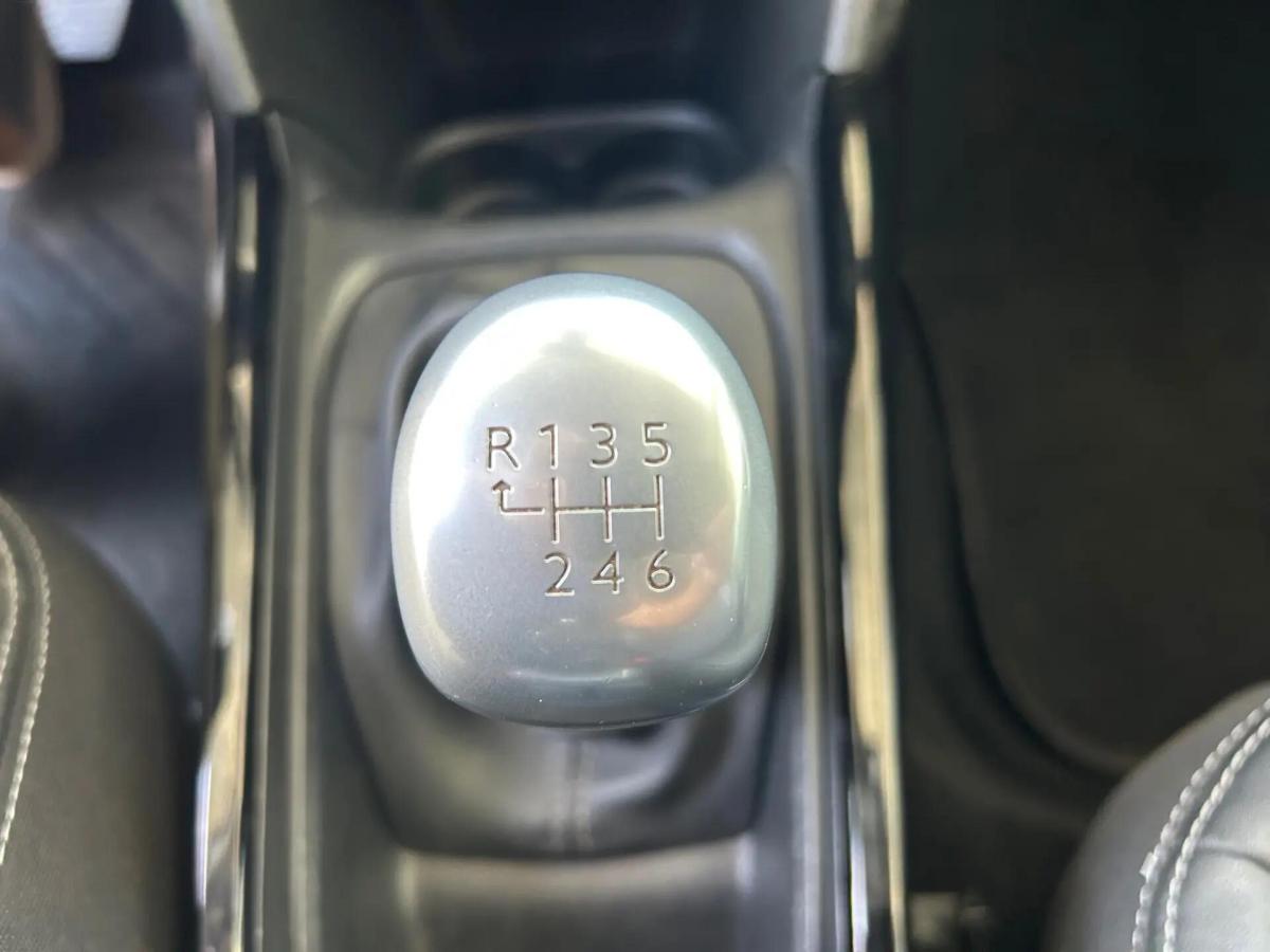 peugeot-2008-2016-diesel-1560cc