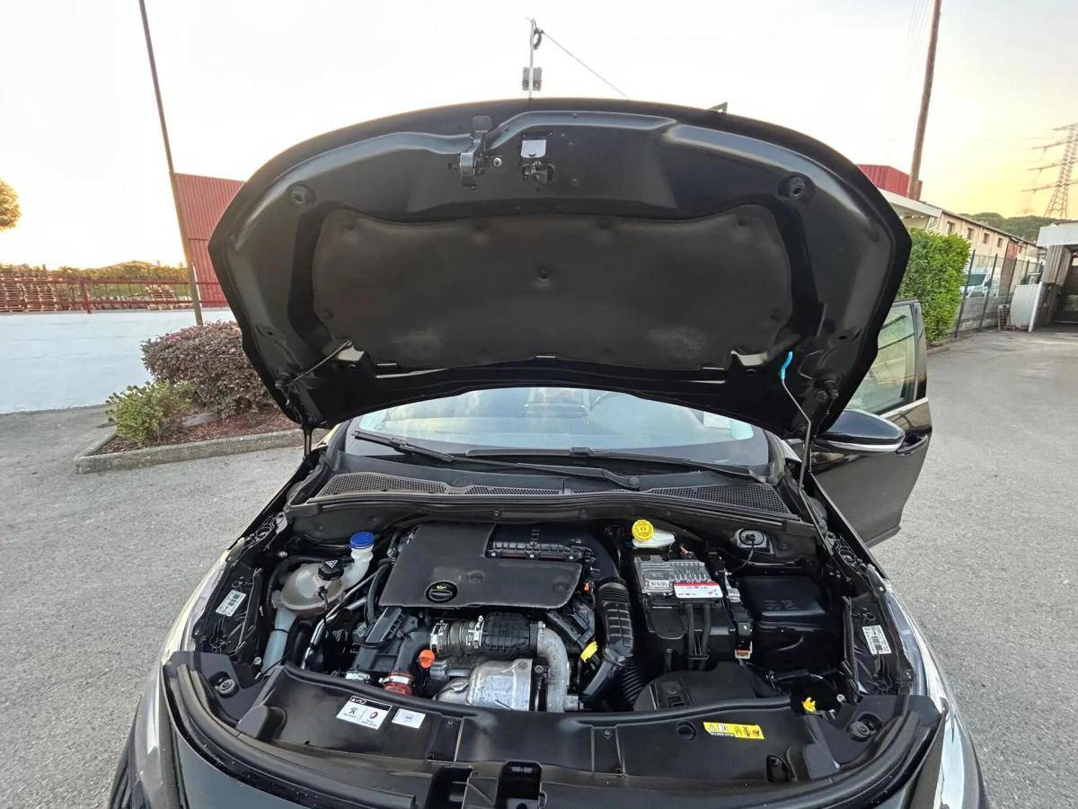 peugeot-2008-2016-diesel-1560cc