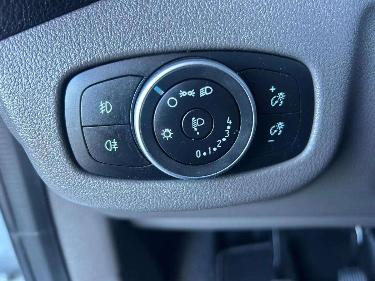 ford-transit-connect-2023-diesel-1499cc