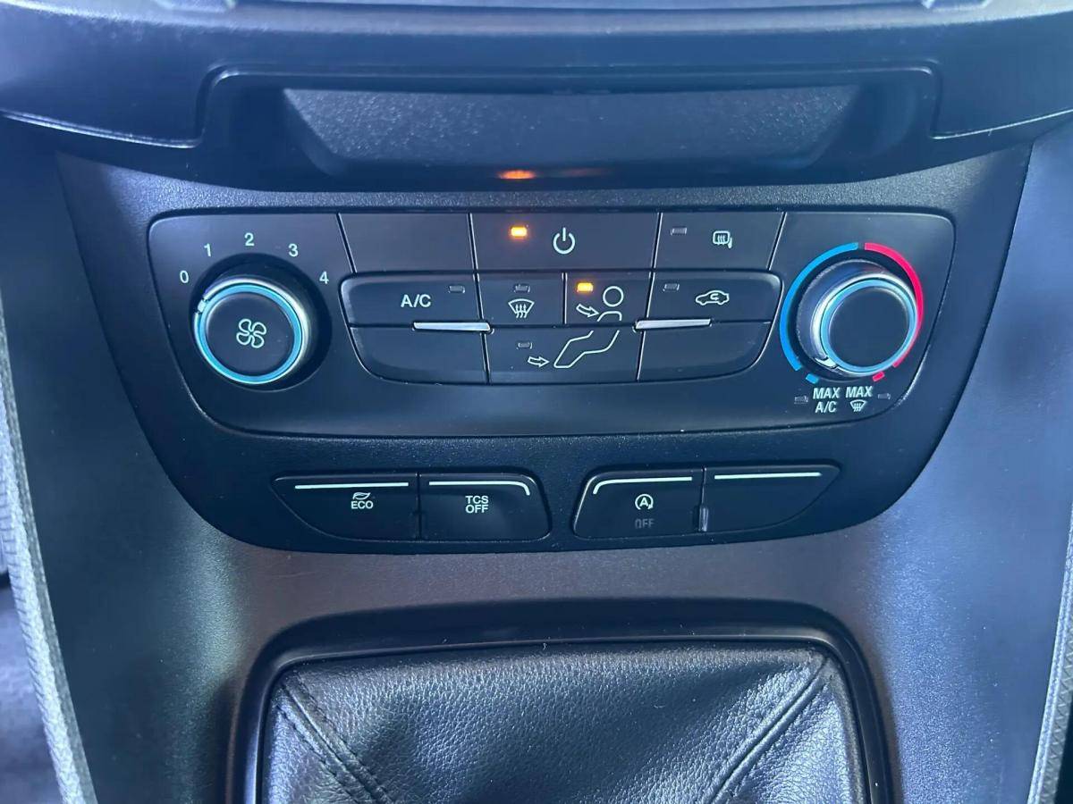 ford-transit-connect-2023-diesel-1499cc