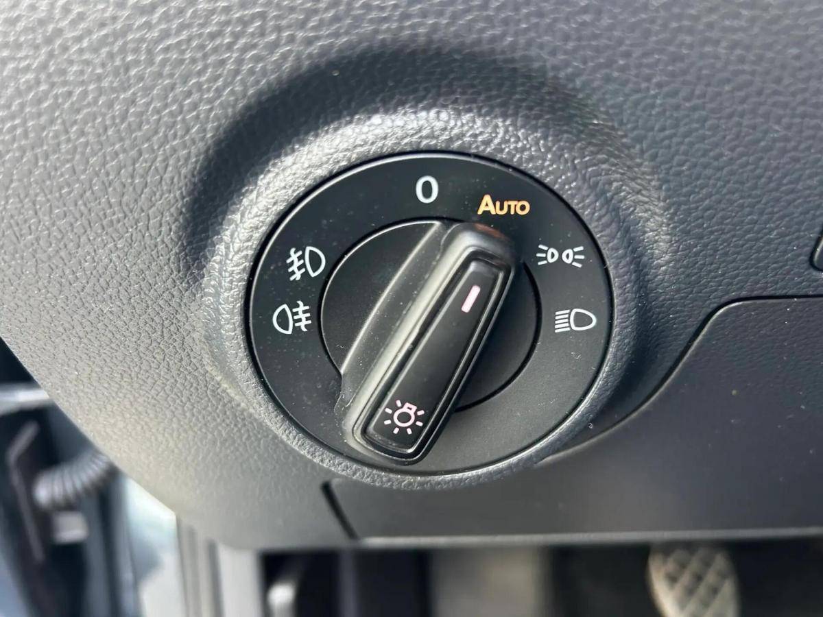 seat-arona-2023-gasolina-999cc