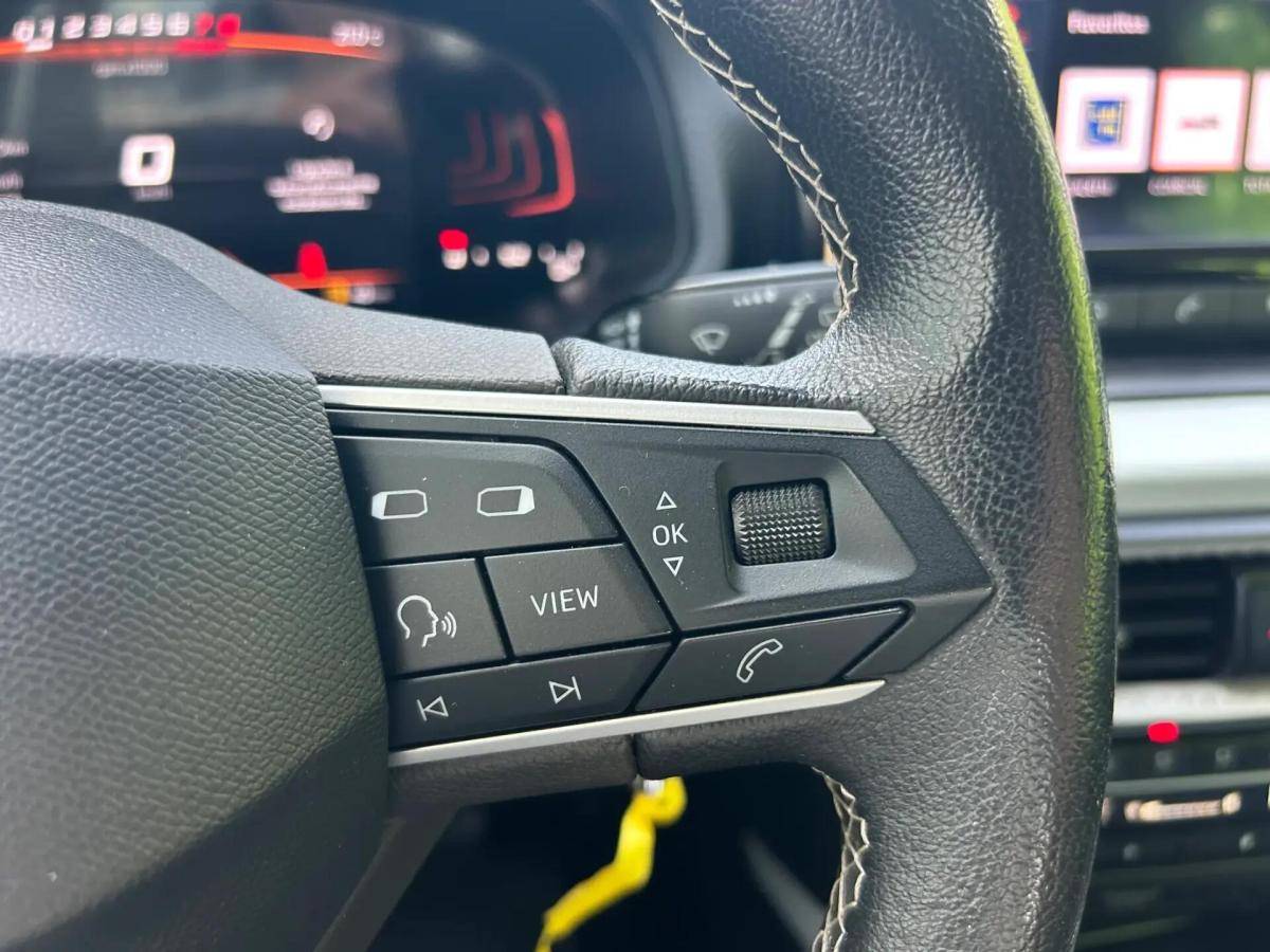 seat-arona-2023-gasolina-999cc