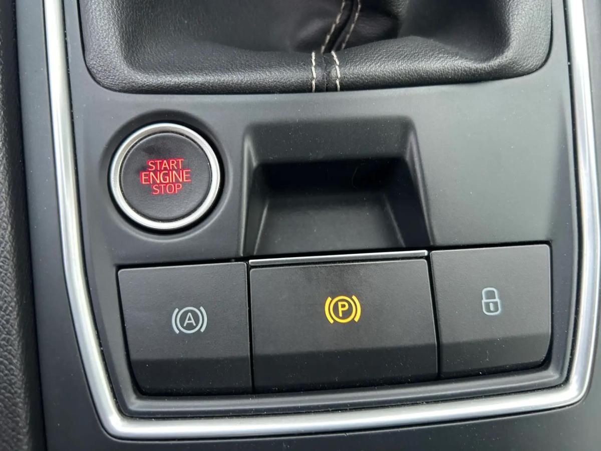 seat-leon-st-2022-gasolina-999cc