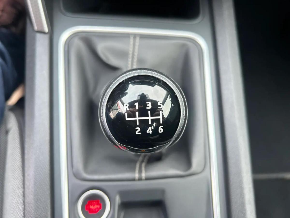 seat-leon-st-2022-gasolina-999cc