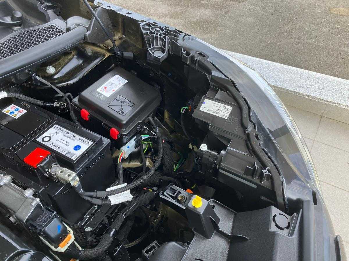 peugeot-2008-2024-gasolina-1199cc