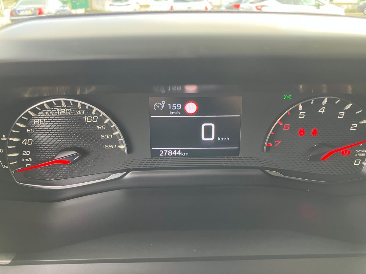 peugeot-2008-2024-gasolina-1199cc