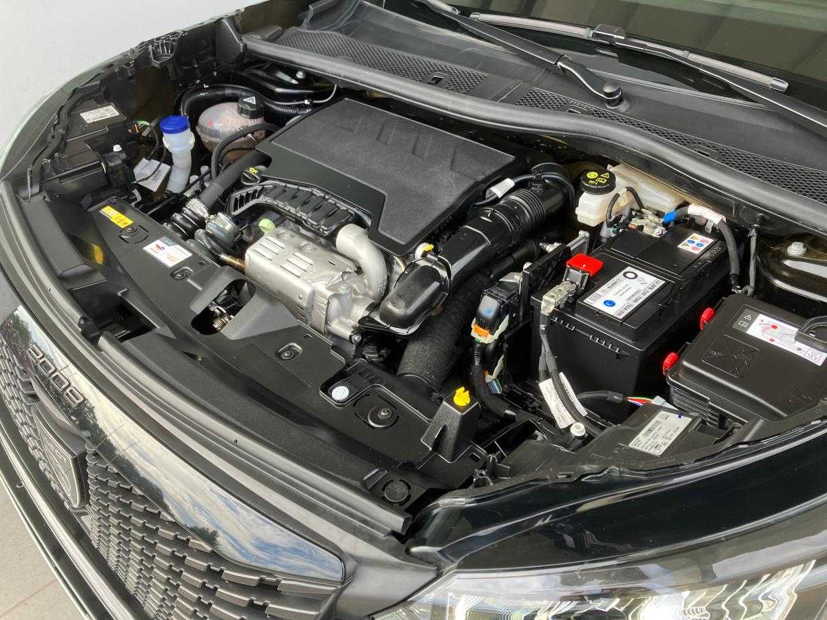 peugeot-2008-2024-gasolina-1199cc