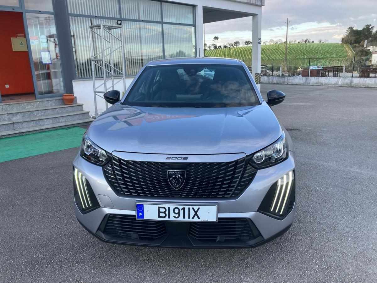 peugeot-2008-2024-gasolina-1199cc