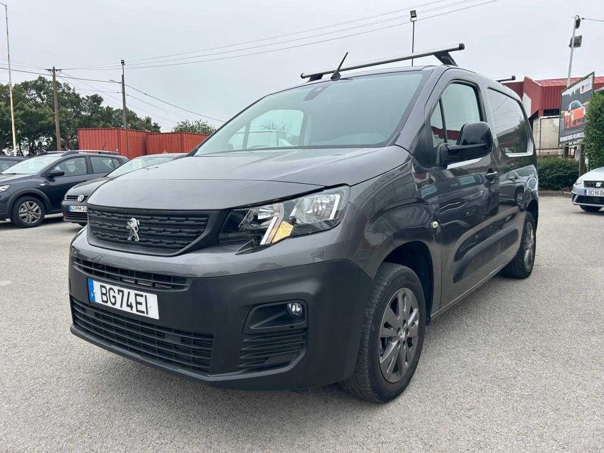 peugeot-partner-2023-diesel-1460cc