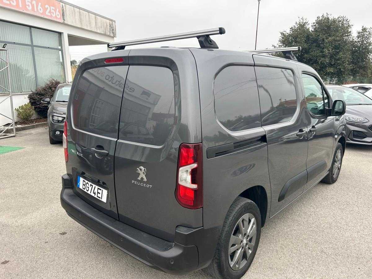 peugeot-partner-2023-diesel-1460cc