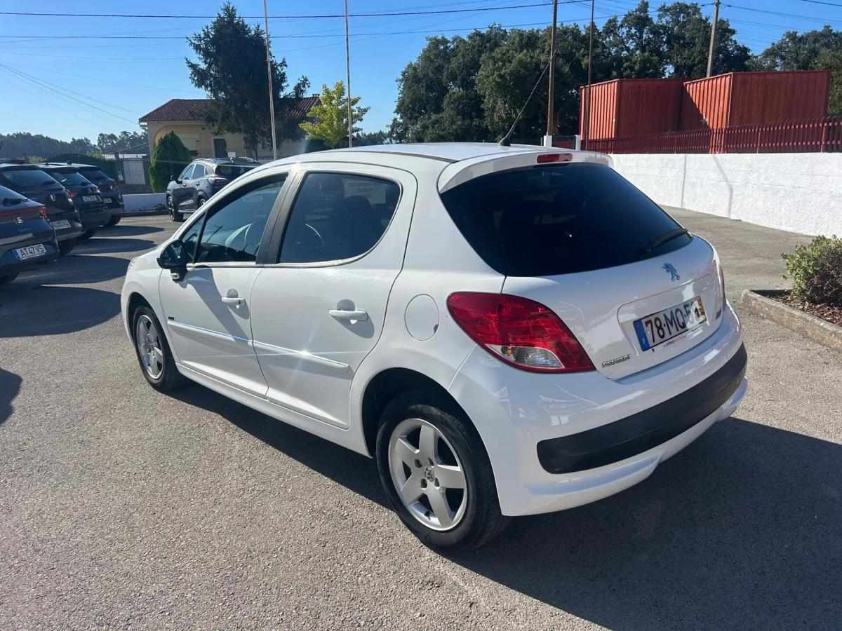 peugeot-207-2012-gasolina-1360cc