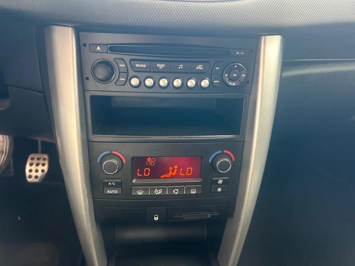 peugeot-207-2012-gasolina-1360cc