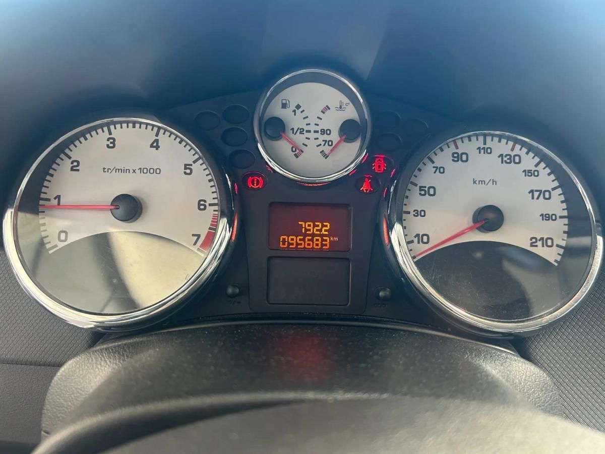 peugeot-207-2012-gasolina-1360cc