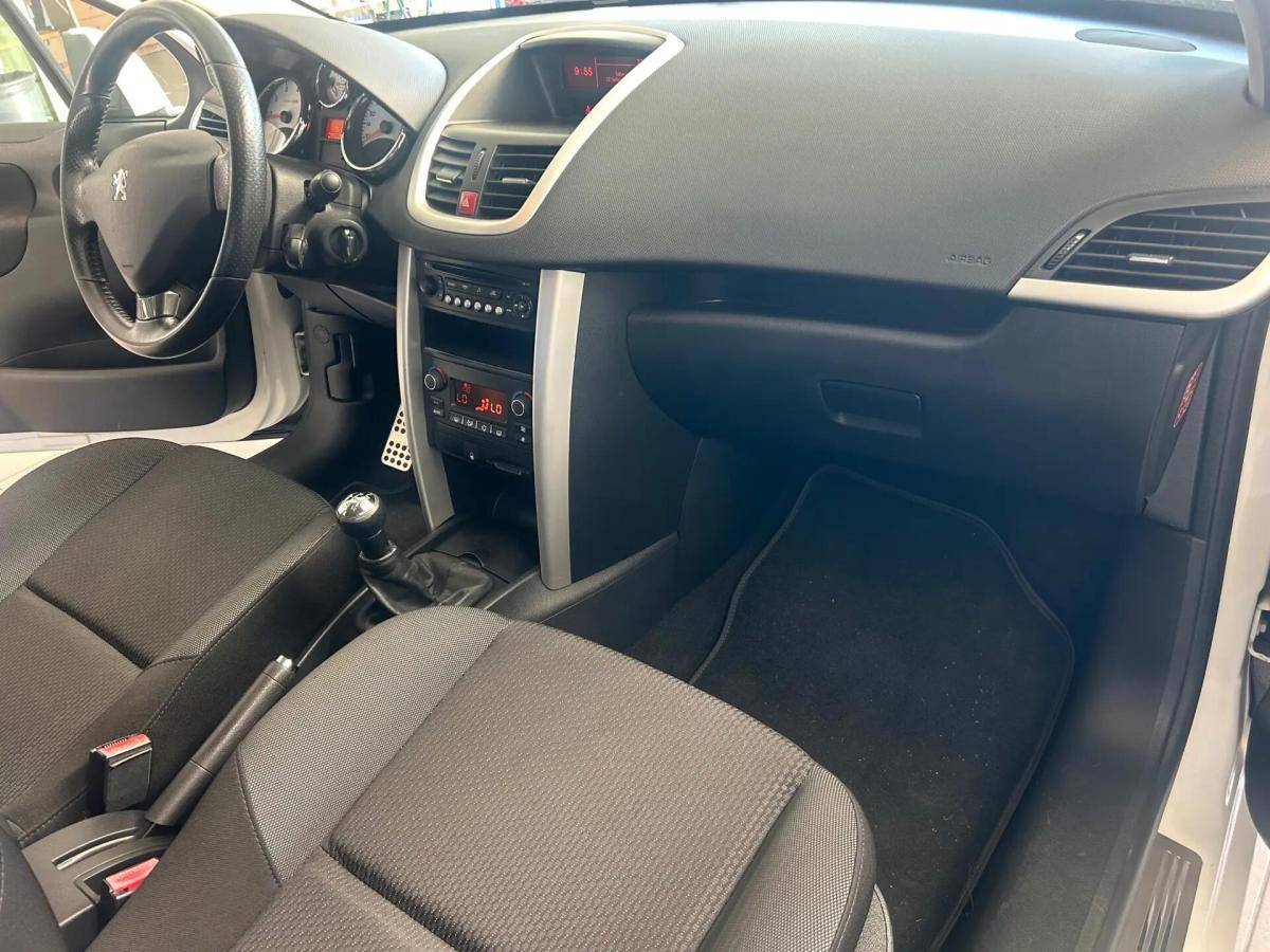 peugeot-207-2012-gasolina-1360cc