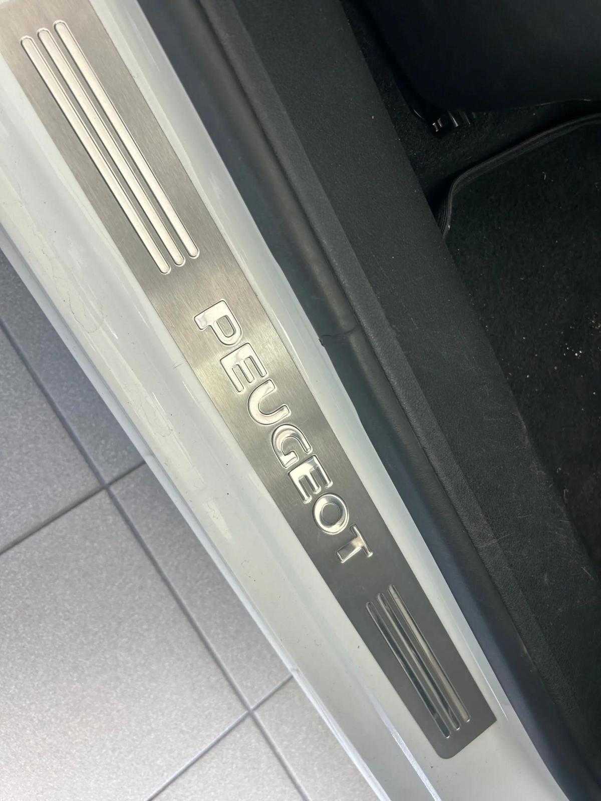 peugeot-207-2012-gasolina-1360cc