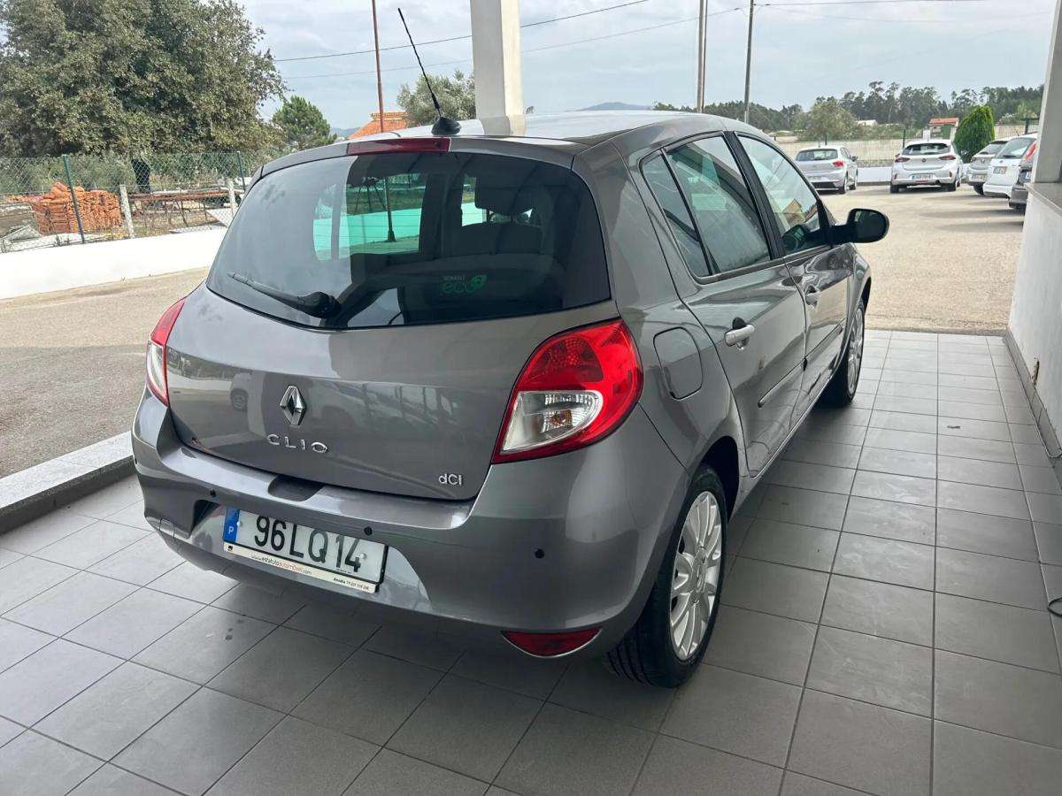 renault-clio-2011-diesel-1461cc