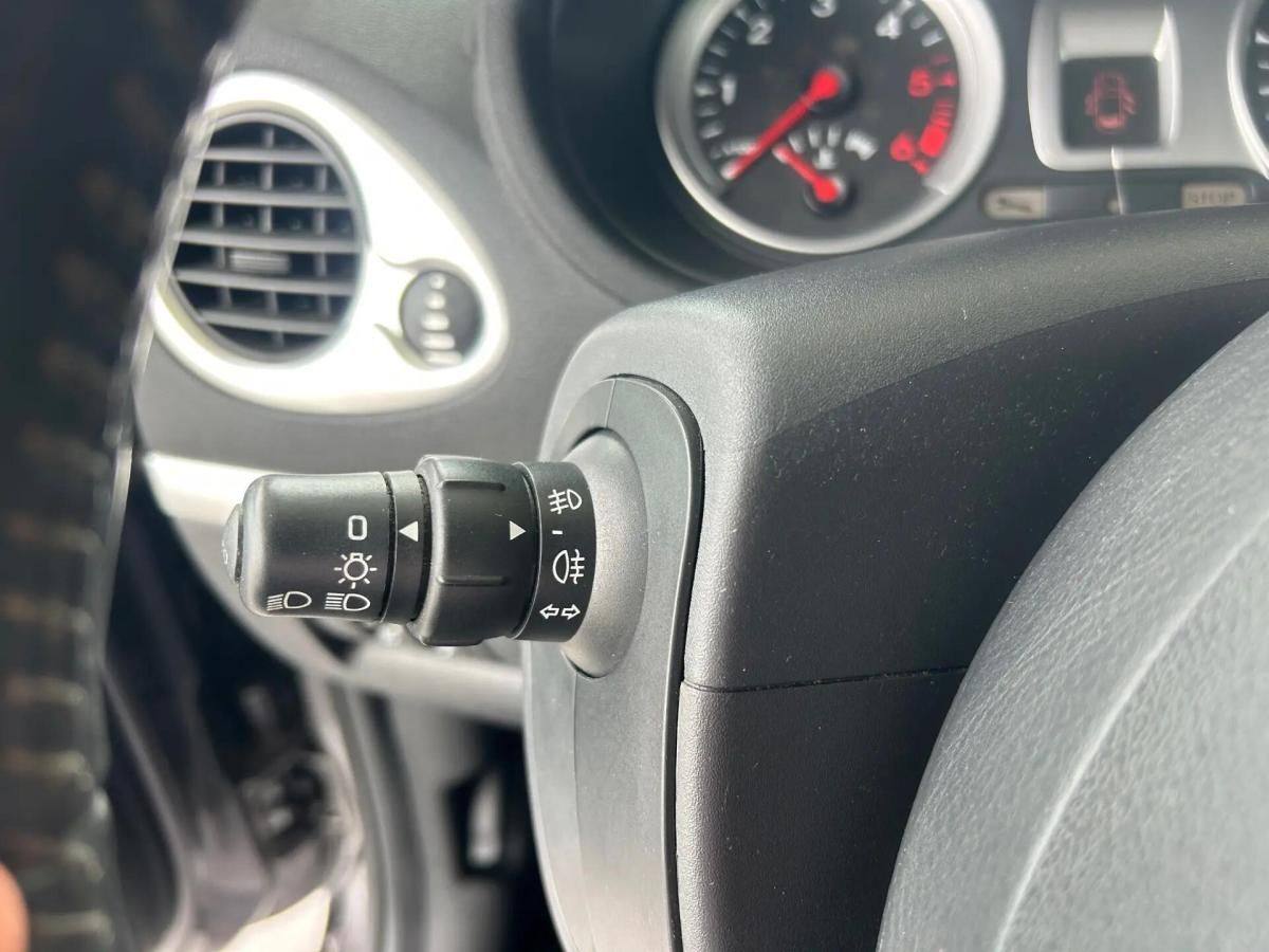 renault-clio-2011-diesel-1461cc