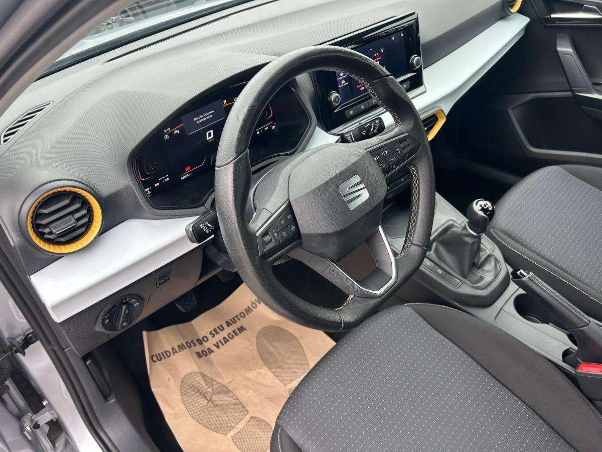 seat-ibiza-2023-gasolina-999cc