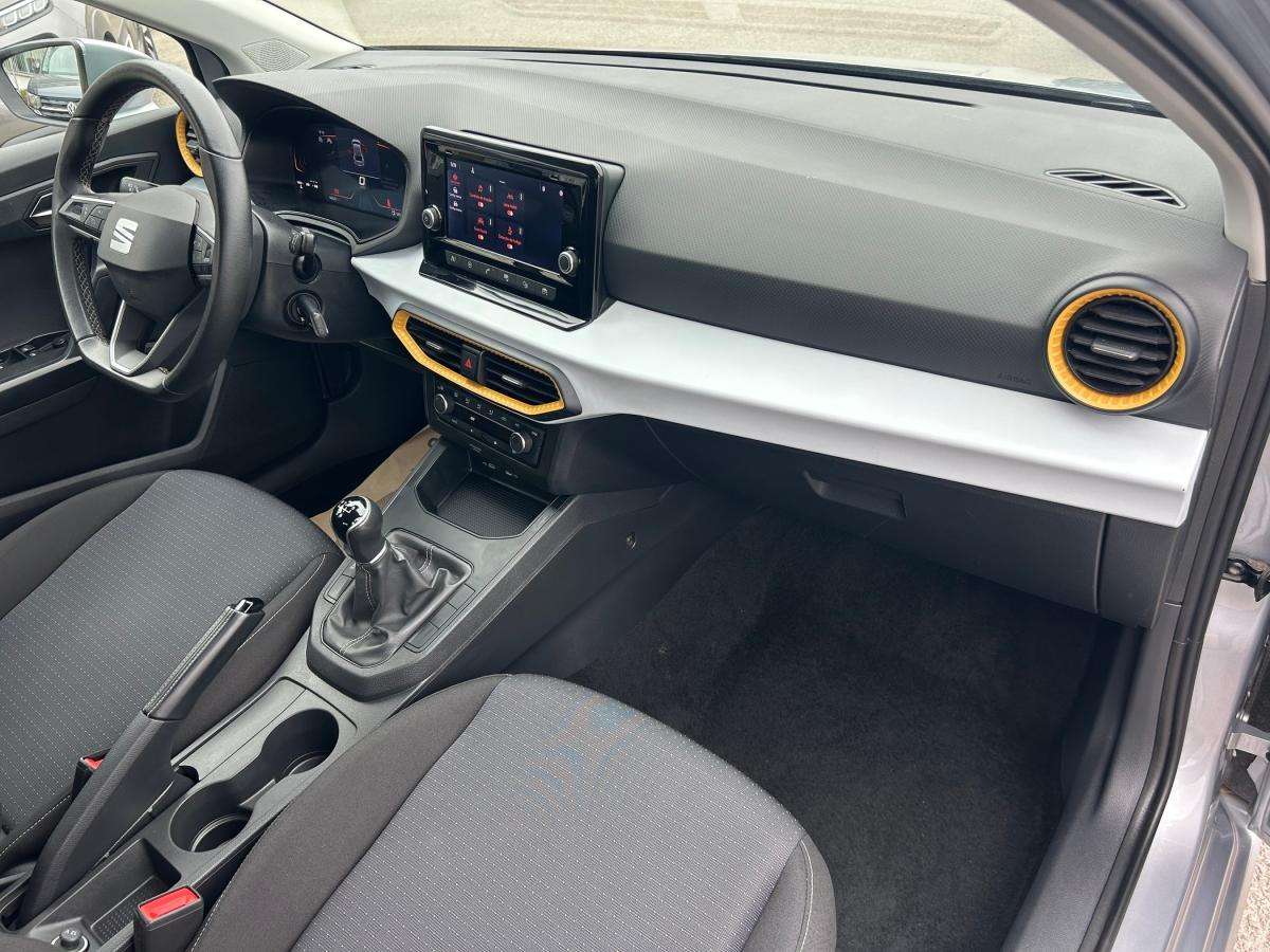 seat-ibiza-2023-gasolina-999cc