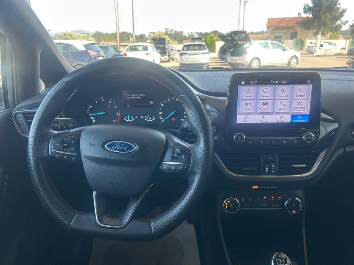 ford-fiesta-2023-gasolina-998cc