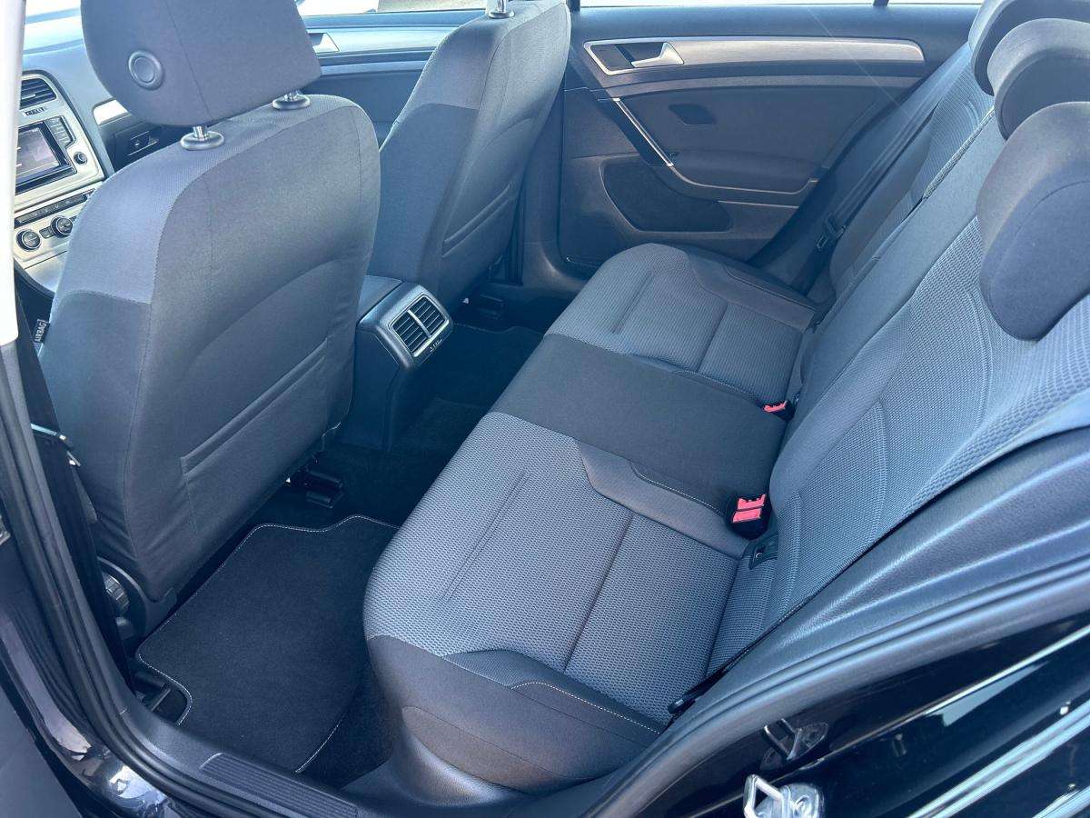 volkswagen-golf-2015-diesel-1598cc
