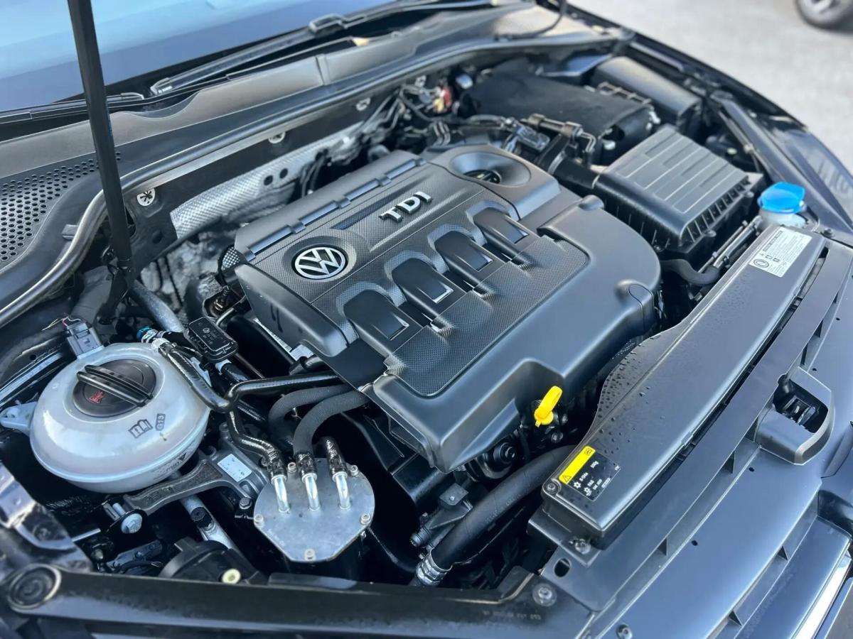 volkswagen-golf-2015-diesel-1598cc