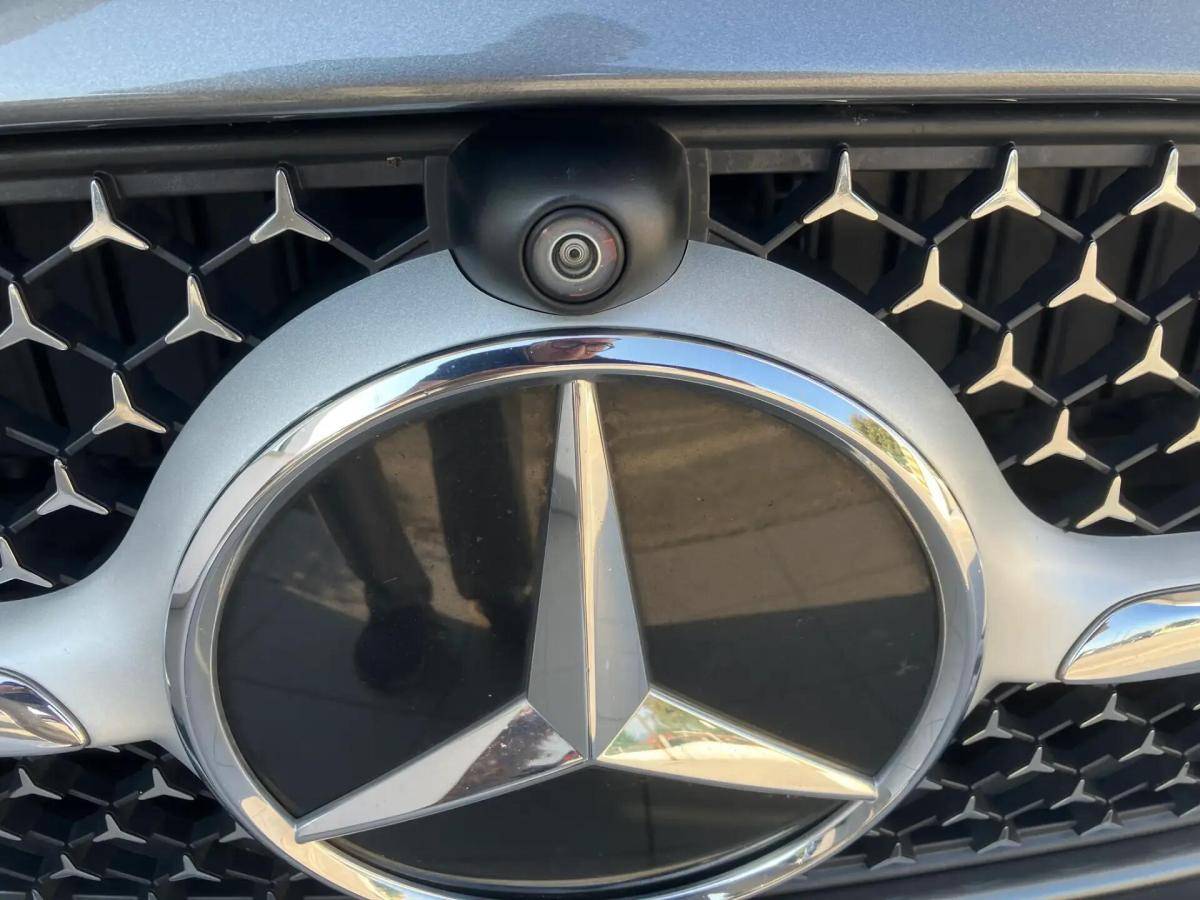 mercedes-benz-classe-c-2023-hibrido-a-gasolina-1496cc