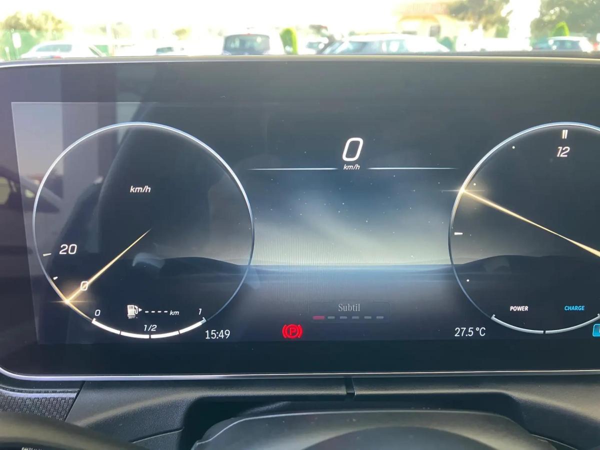 mercedes-benz-classe-c-2023-hibrido-a-gasolina-1496cc